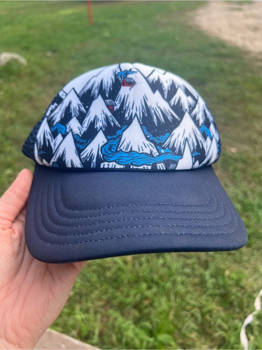 Smartwool Women’s Navy Blue Mountain Print Trucker Hat